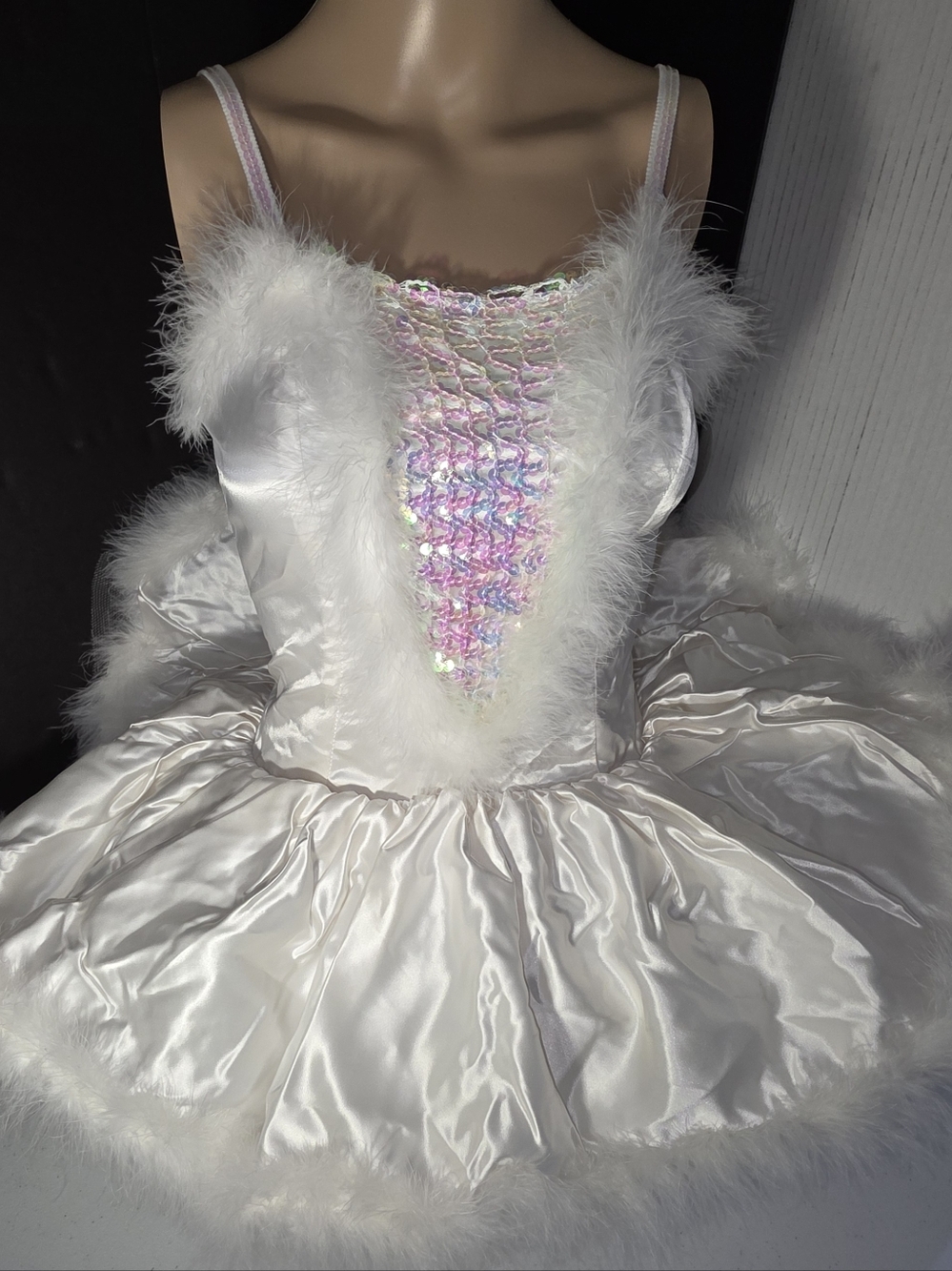 Leo's Swan Lake Ballerina White Feather Dance Tutu Iridescent Sequin Bodice 10A